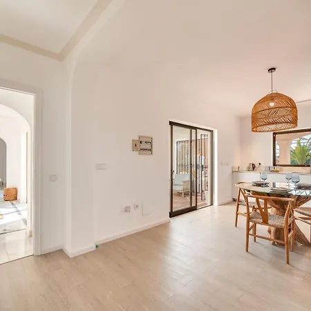 公寓 Peaceful 4 Bdrm Andalusian W Sea Views