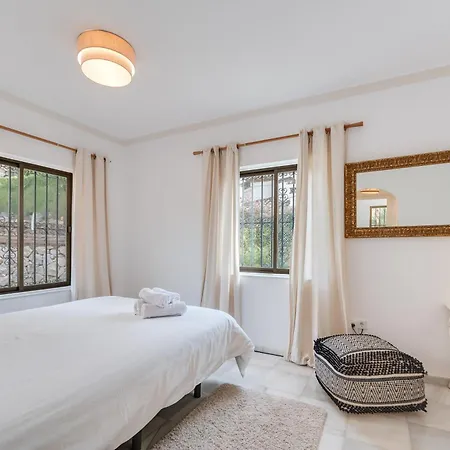 公寓 Peaceful 4 Bdrm Andalusian W Sea Views
