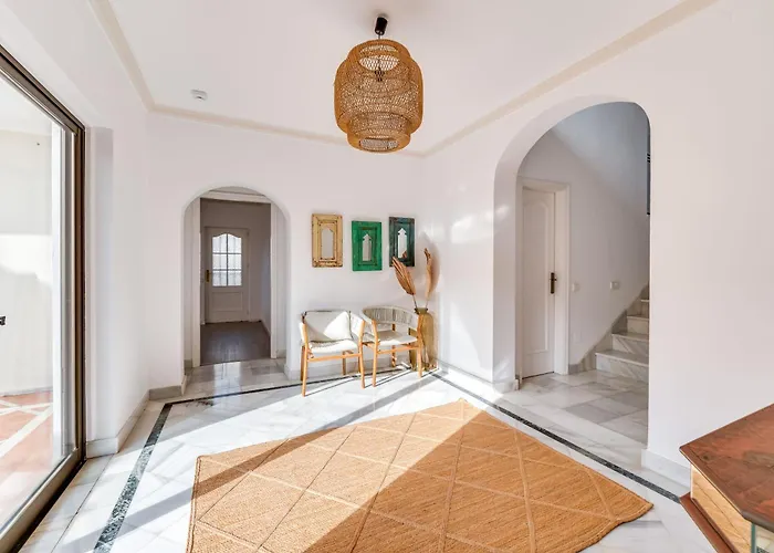 Apartmán Peaceful 4 Bdrm Andalusian W Sea Views Marbella