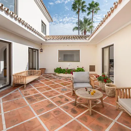Apartament Peaceful 4 Bdrm Andalusian W Sea Views Marbella