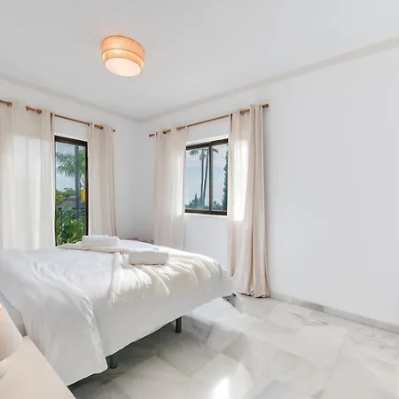 아파트 Peaceful 4 Bdrm Andalusian W Sea Views *